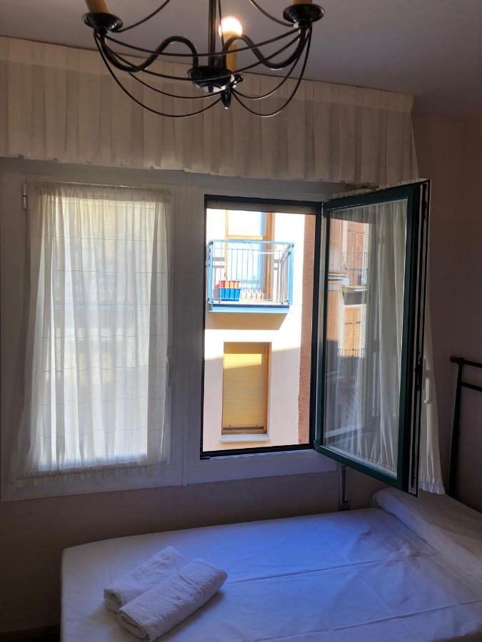 Отель Habitacion Doble Эстелла Экстерьер фото